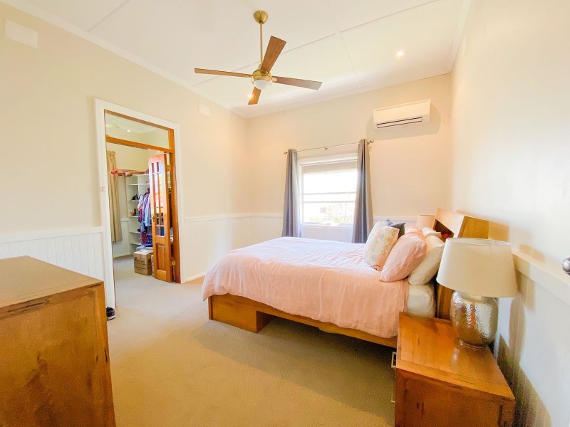 11 Brooks Street, Telarah NSW 2320