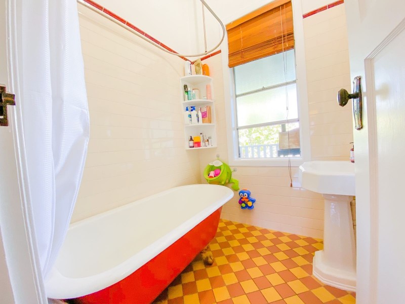 11 Brooks Street, Telarah NSW 2320