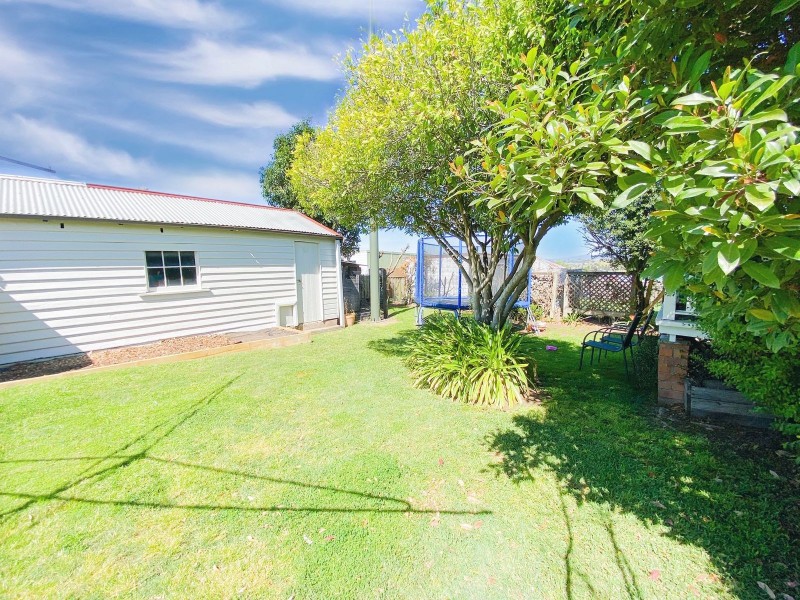 11 Brooks Street, Telarah NSW 2320