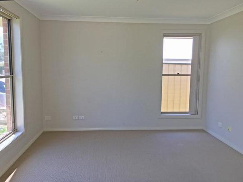 1/7 Carnarvon Circuit, Ashtonfield NSW 2323