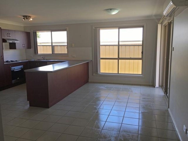 1/7 Carnarvon Circuit, Ashtonfield NSW 2323