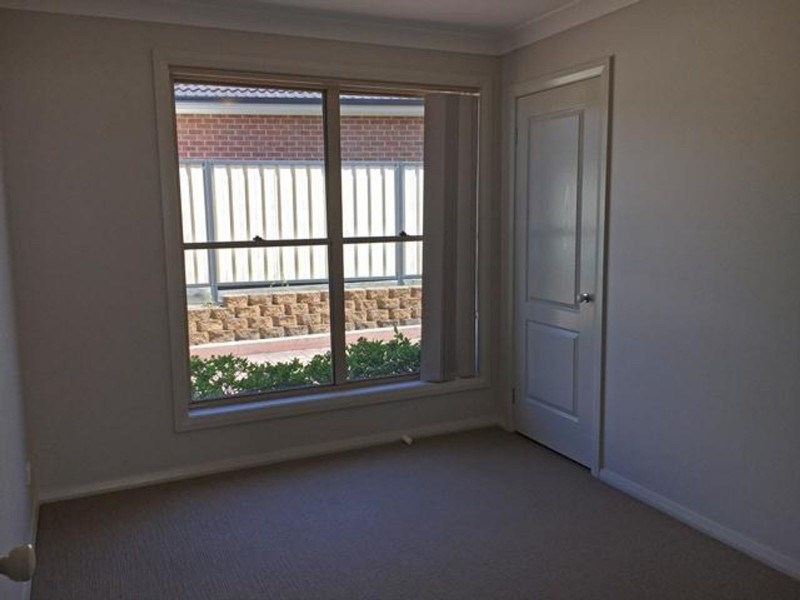 1/7 Carnarvon Circuit, Ashtonfield NSW 2323