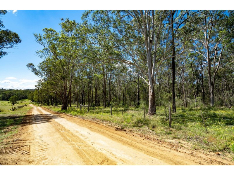 860 Old Maitland Road, Bishops Bridge NSW 2326