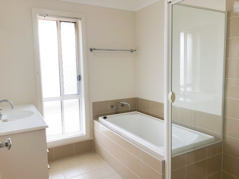 62 Canterbury Drive, Raworth NSW 2321