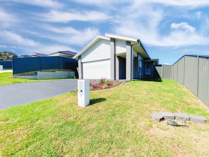 7 Martha Road, Edgeworth NSW 2285