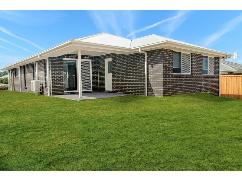 53 Harvest Boulevard, Chisholm NSW 2322