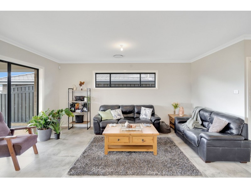 10 Grevillea Street, Cliftleigh NSW 2321