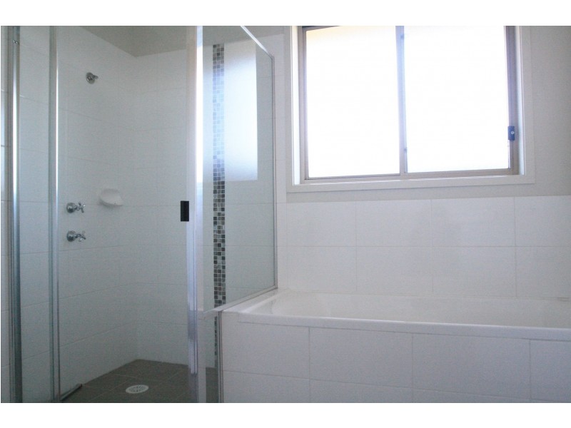 9 Hepburn Close, Rutherford NSW 2320