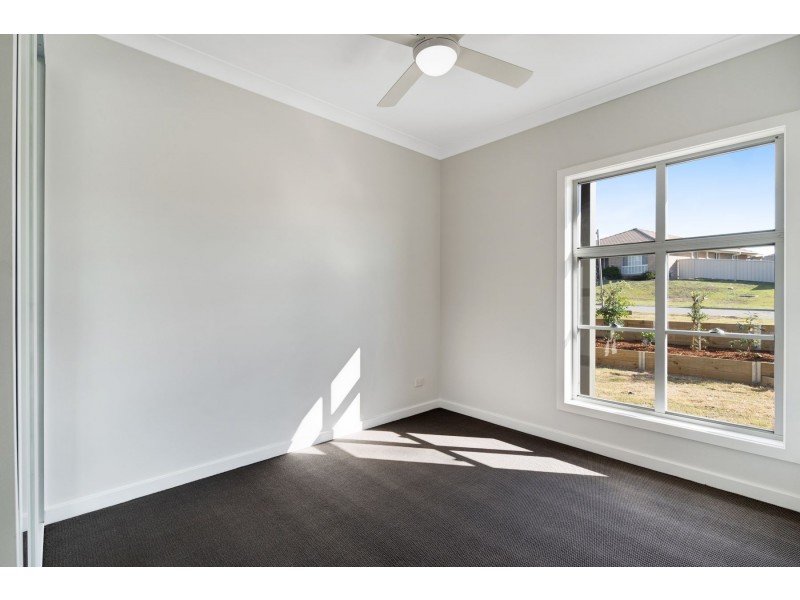 2/40 Diamond Circuit, Rutherford NSW 2320