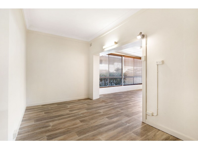 25.. Roy Street, Lorn NSW 2320