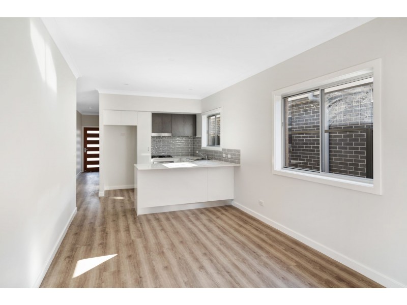 2/40 Diamond Circuit, Rutherford NSW 2320