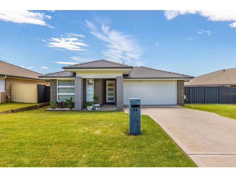 33 Connel Drive, Heddon Greta NSW 2321