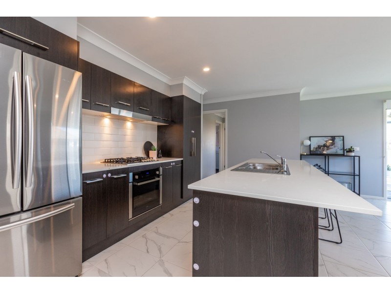 33 Connel Drive, Heddon Greta NSW 2321