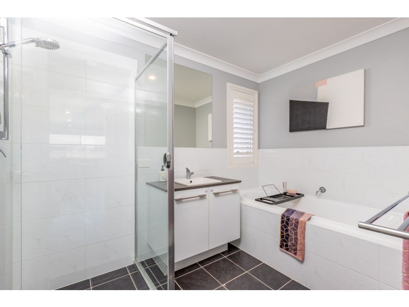 33 Connel Drive, Heddon Greta NSW 2321