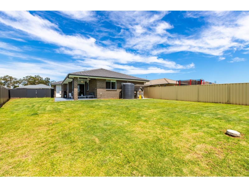 33 Connel Drive, Heddon Greta NSW 2321