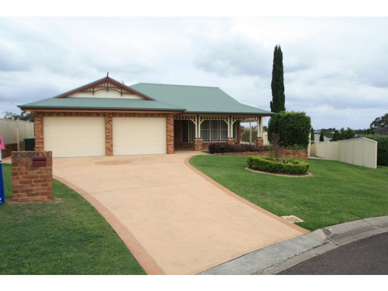 13 Caitlin Close, Bolwarra Heights NSW 2320