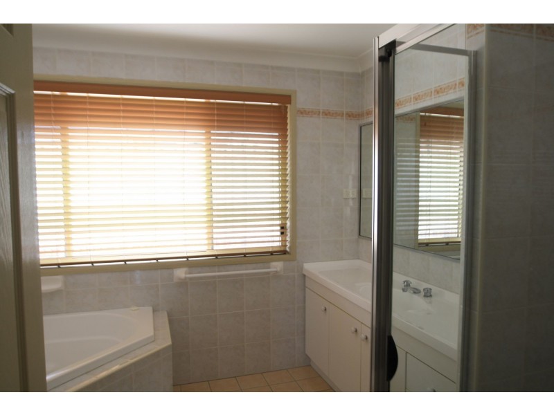 13 Caitlin Close, Bolwarra Heights NSW 2320