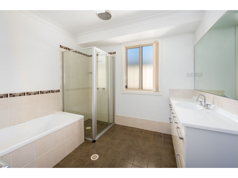 1/8 Neptune Close, Rutherford NSW 2320