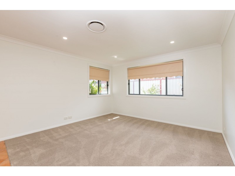 2/1 Alyce Close, Bolwarra Heights NSW 2320