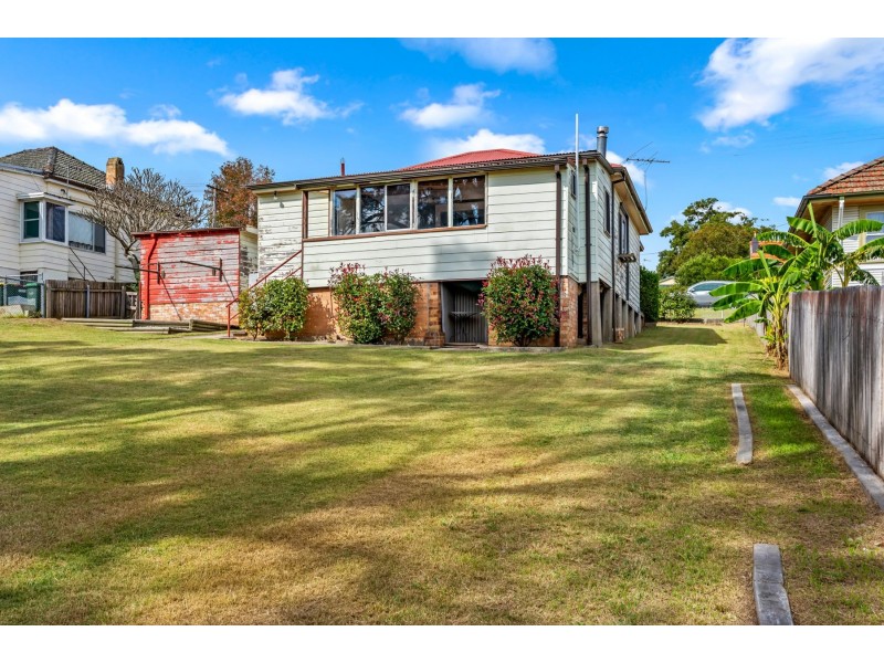 5 George Street, East Maitland NSW 2323