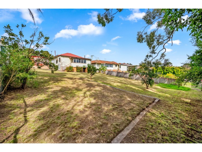 5 George Street, East Maitland NSW 2323