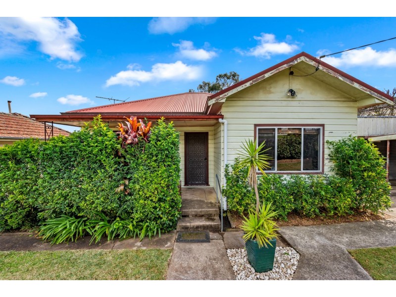 5 George Street, East Maitland NSW 2323