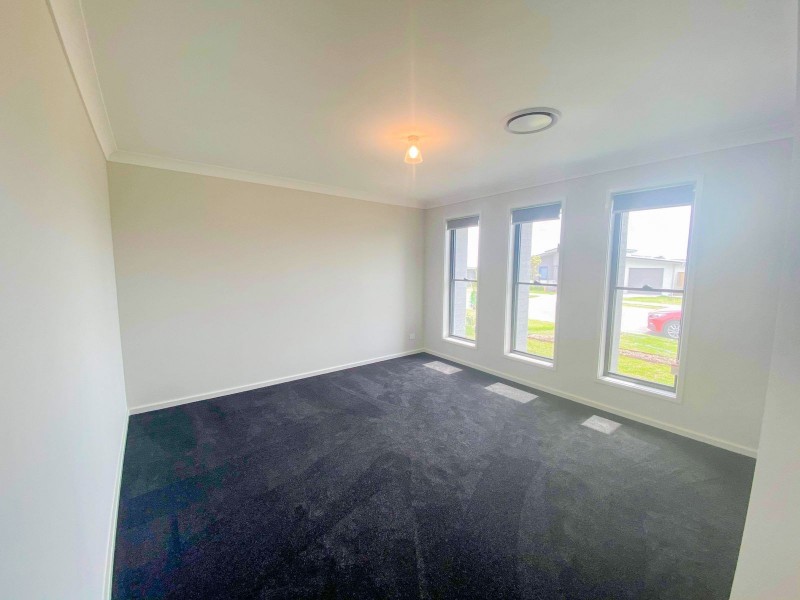 23 Friarbird Ridge, Aberglasslyn NSW 2320