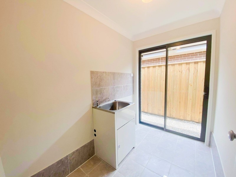 23 Friarbird Ridge, Aberglasslyn NSW 2320