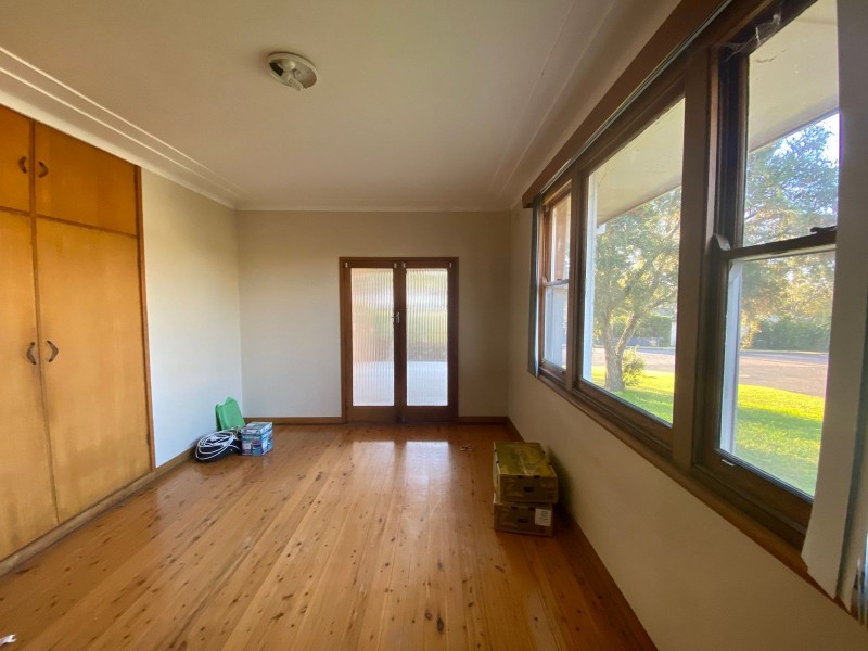 4 Glenview Street, Bolwarra Heights NSW 2320