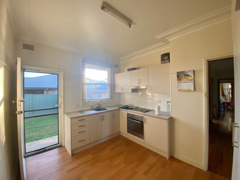 4 Glenview Street, Bolwarra Heights NSW 2320