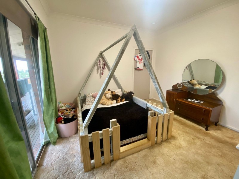 69 Dickensons Road, Melville NSW 2320