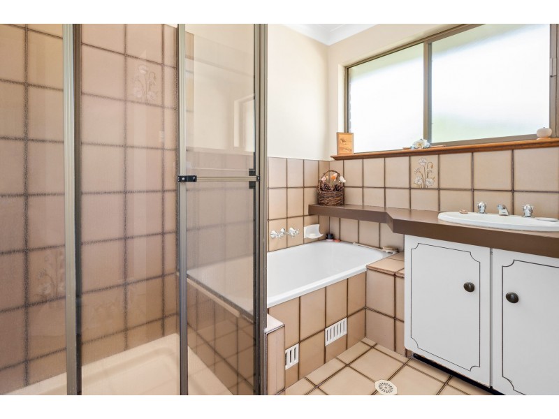 8 Benshulla Drive, Bolwarra Heights NSW 2320