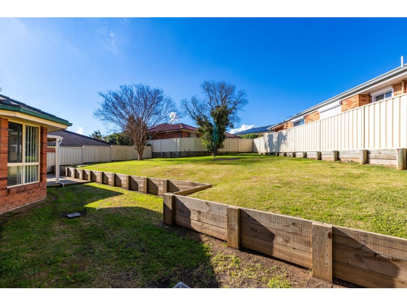 3 Lauren Close, Rutherford NSW 2320