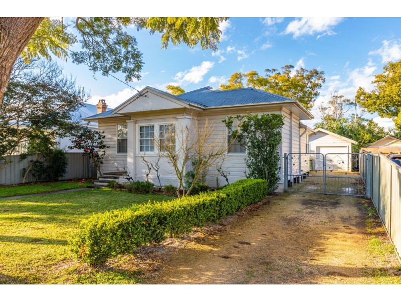 9 Nichols Street, Lorn NSW 2320