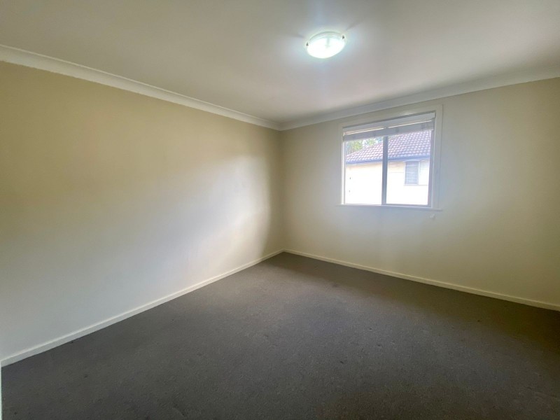 4/233 NEW ENGLAND HIGHWAY, Rutherford NSW 2320