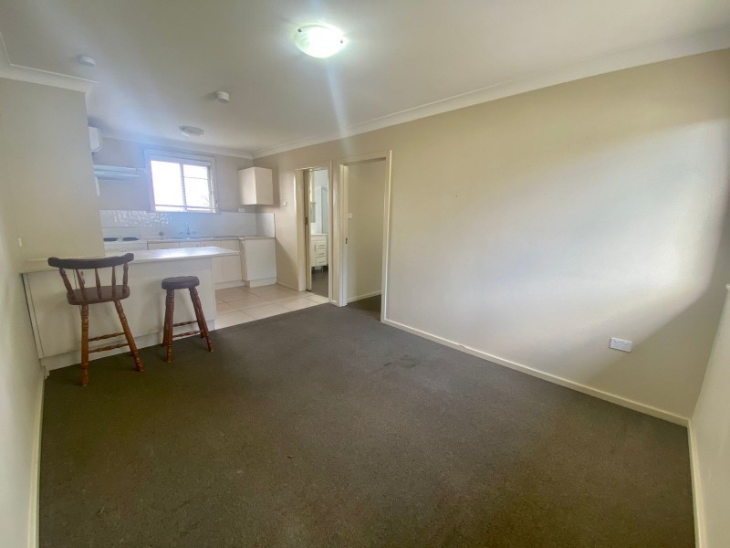 4/233 NEW ENGLAND HIGHWAY, Rutherford NSW 2320