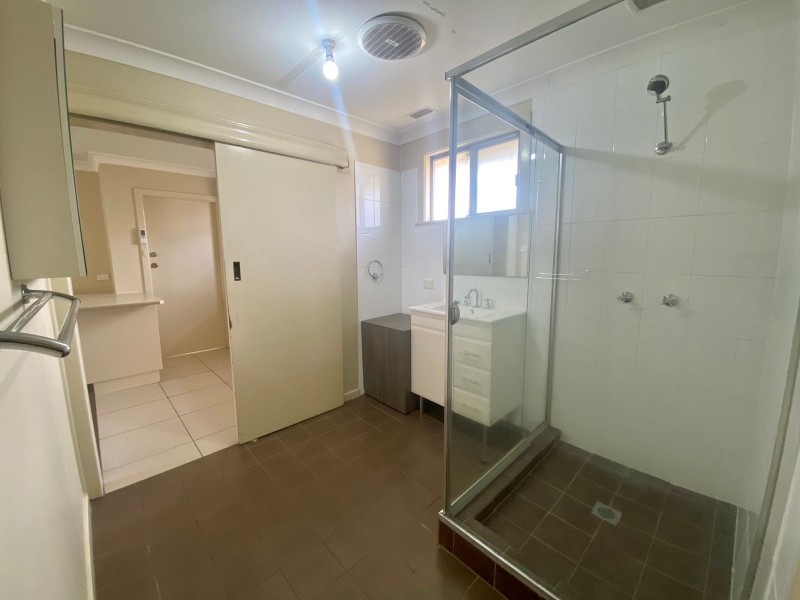 4/233 NEW ENGLAND HIGHWAY, Rutherford NSW 2320