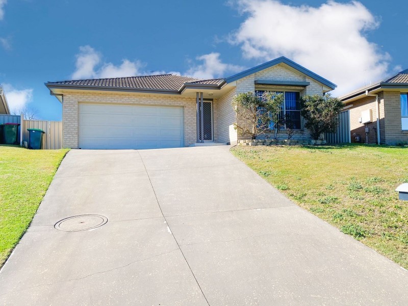 14 Jory Crescent, Raworth NSW 2321