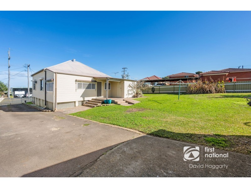 11 Greta Street, Telarah NSW 2320