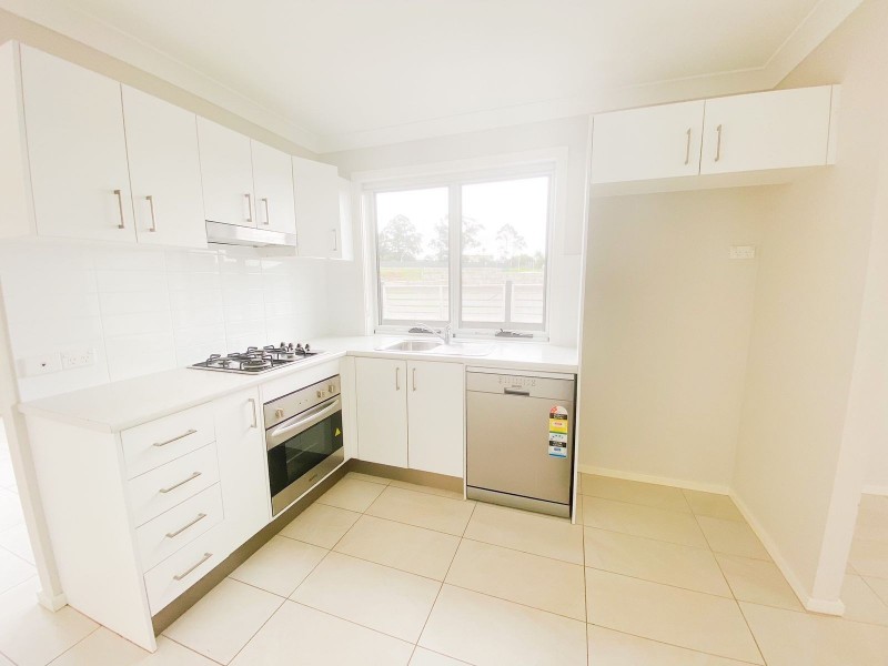 1/51 Warbler Avenue, Aberglasslyn NSW 2320