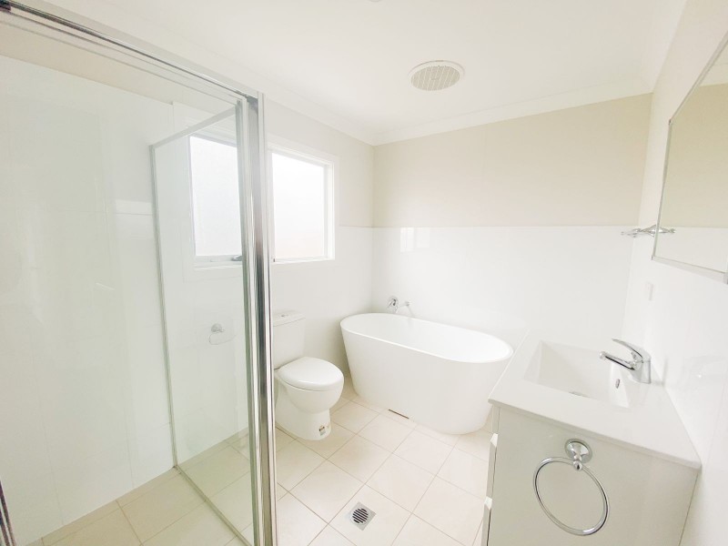 1/51 Warbler Avenue, Aberglasslyn NSW 2320