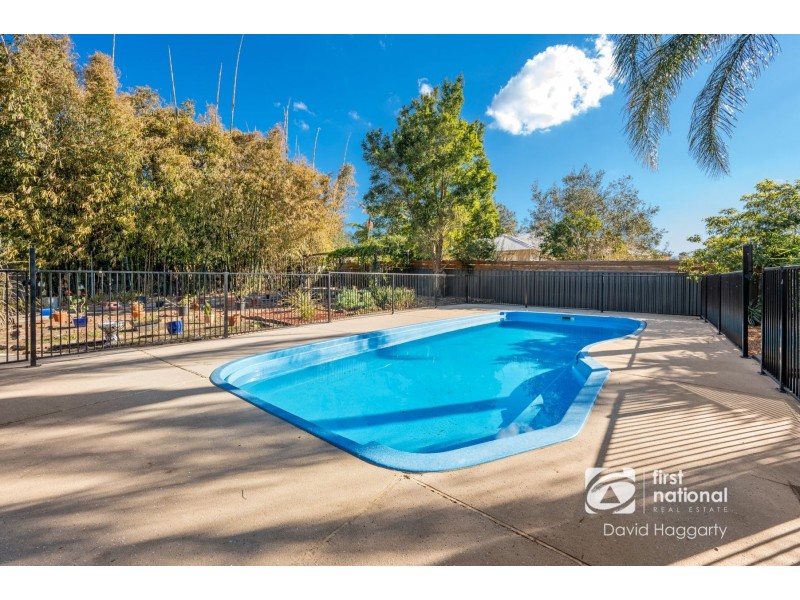 6 Dunmore Rd, Largs NSW 2320