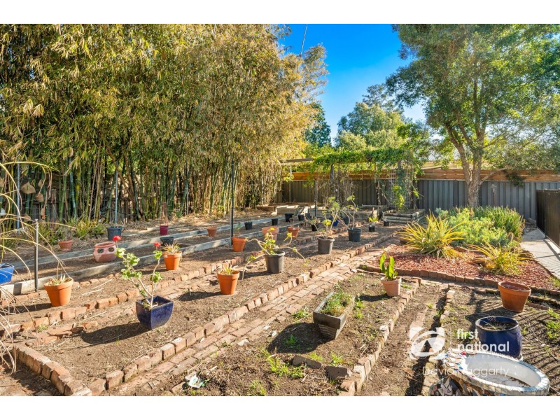 6 Dunmore Rd, Largs NSW 2320