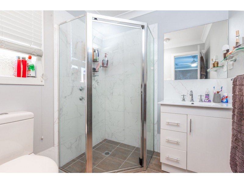 2/9A Walter Street, Rutherford NSW 2320