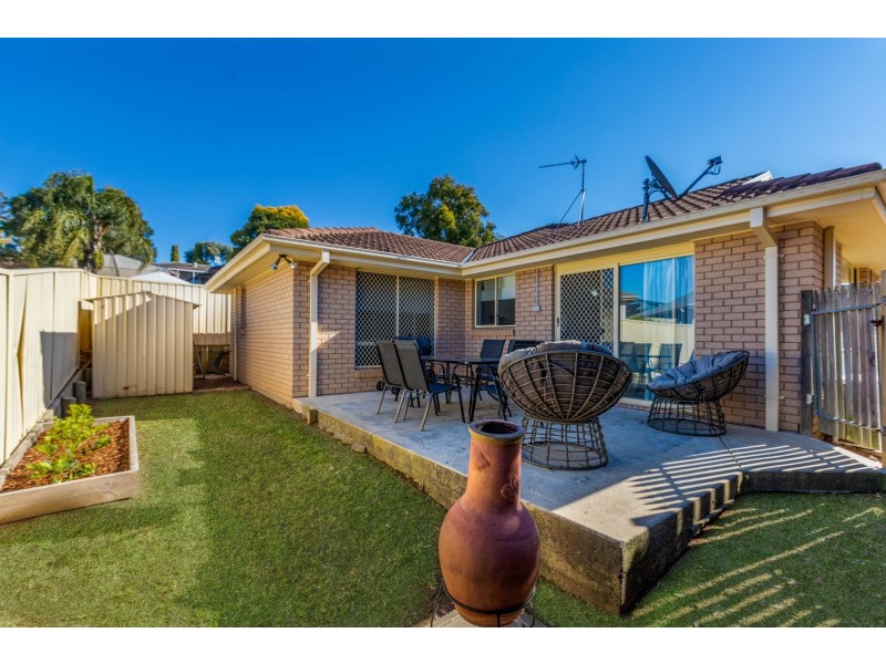 2/9A Walter Street, Rutherford NSW 2320