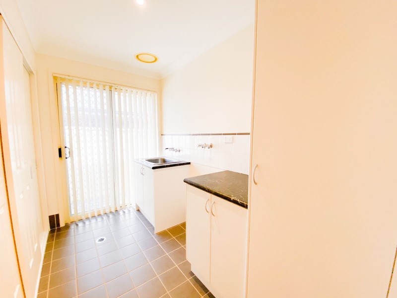 11 Greenwood Grove, Rutherford NSW 2320