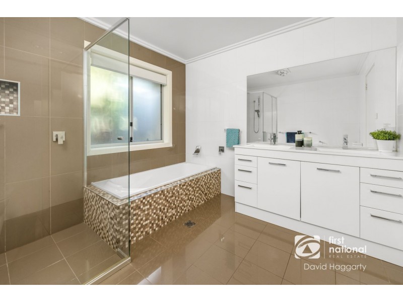 22 Diamond Circuit, Rutherford NSW 2320