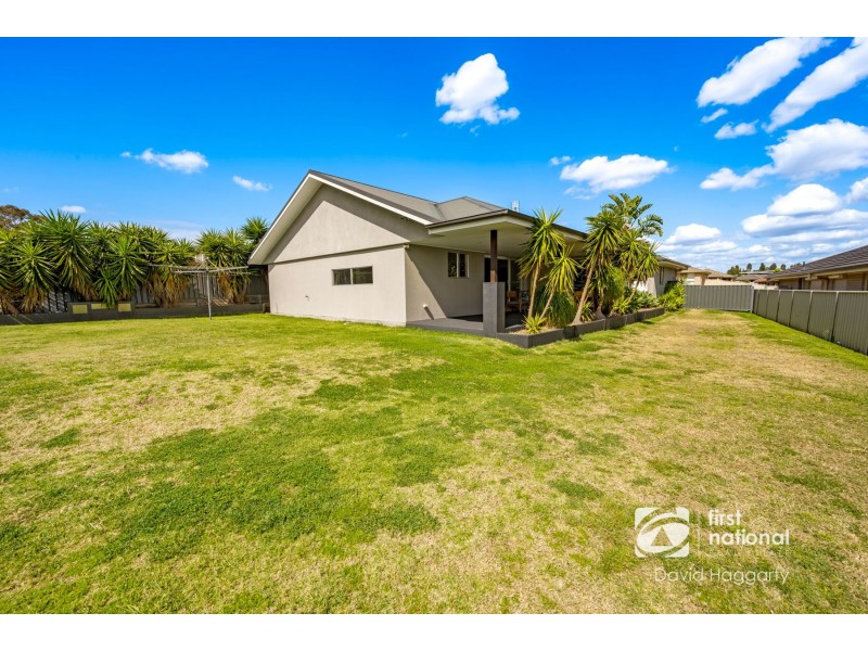 22 Diamond Circuit, Rutherford NSW 2320