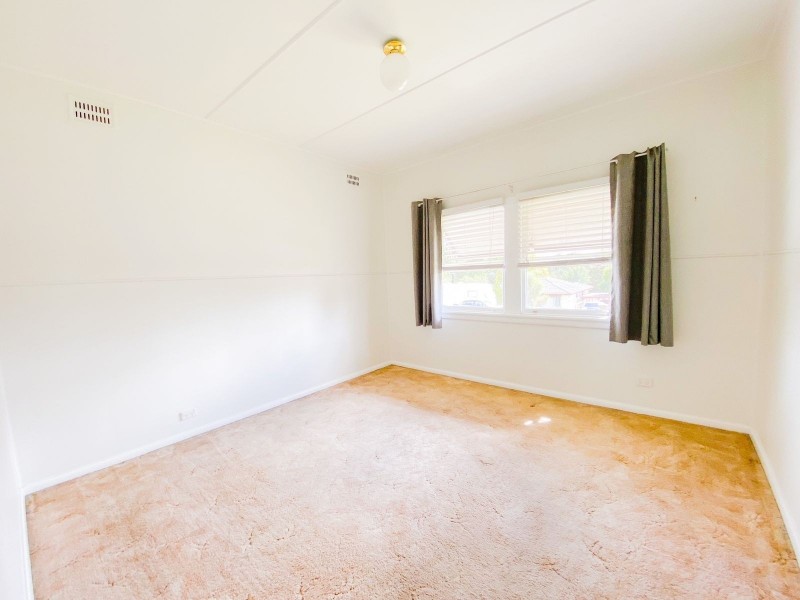 8 Queen Street, Rutherford NSW 2320