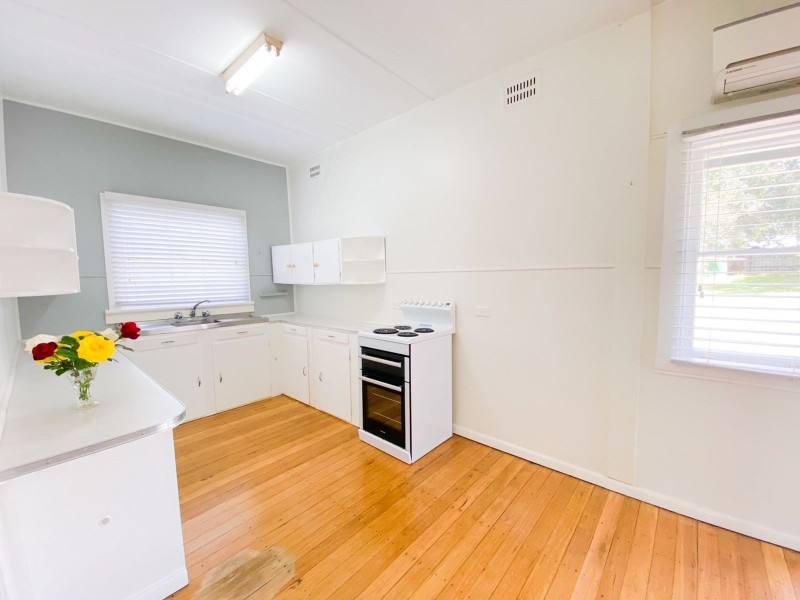 8 Queen Street, Rutherford NSW 2320